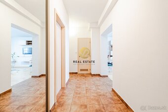 NA PREDAJ 3 IZB klimatizovaný BYT S LOGGIOU a GARÁŽOU - Nitr - 10