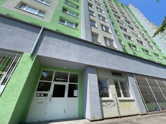 PRENÁJOM - Garsónka s loggiou, Beňadická ul., Petržalka, Bra - 10