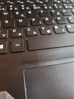 Dell Inspiron 15 Gaming 7567—I7, GTX1050Ti, 16GB, 256GB+1TB - 10