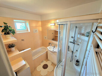 Rodinný dom blízko centra mesta . - 10