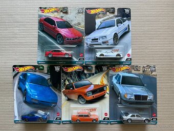 Hot Wheels Premium - 10