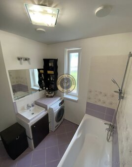 NOVINKA Nízkoenergetické rodinné sídlo s WELLNESS - Záborské - 10