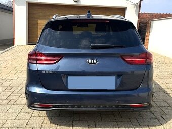 Kia Ceed SW , Gold + LED + Navi Pack , záruka, nebúrané - 10