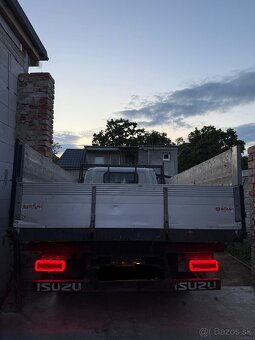 Trojstranný vyklapač Isuzu REZERVOVANÉ - 10
