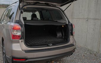 Subaru Forester 2.0D-S CVT 4x4 automat - 10