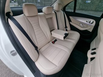 Mercedes-Benz E trieda Sedan 220 d A/T za 22.500 € - 10