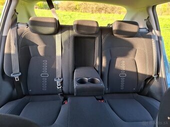 KIA SPORTAGE 2.0 CRDI 4WD - 10