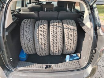 Ford C-Max - 10