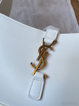 Kabelka Yves Saint Laurent Le 5 à 7 - biela - 10