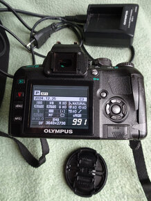 Predám digit. zrkadlovku OLYMPUS E-410-komplet. - 10