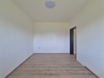 Predaj 4 izbový dom BUNGALOV v obci Dvory nad Žitavou - 10