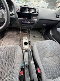 Honda civic 6g - 10