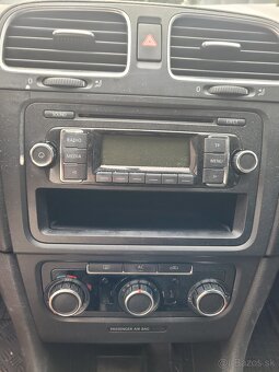 VW Golf 1.6 FSI 125tisíc km, 1. Majiteľ - 10
