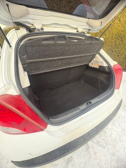Peugeot 207 - 10