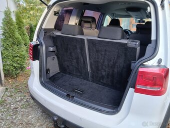 Volkswagen touran 2.0 tdi cross 7 - miestne - 10
