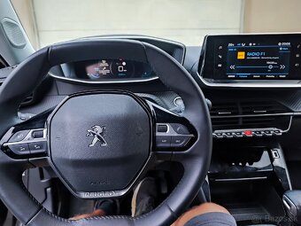 Peugeot 2008 1,2 ,benzin 130ps r.v 2021 - 10