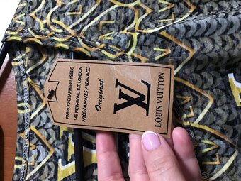 NOVE LOUIS VUITTON vrátane visaciek damske tricko L - 10