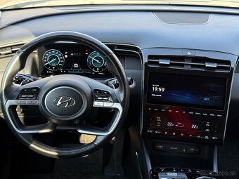 Hyundai Tucson hybrid - 10