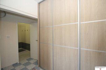 1-izb.kompletne zariadený pekný byt s balkónom s Energiami,H - 10