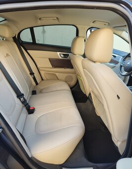 Jaguar XF 250 - 10