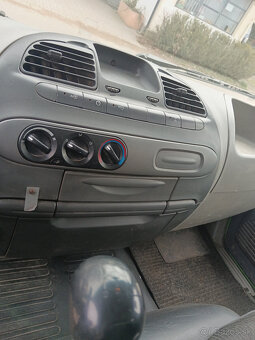 Avia D90 Sklápěč Cummins - 10