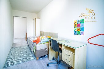 PEKNÝ 3iz. DOM S KRÁSNYM VÝHĽADOM NA PARČÍK - 10