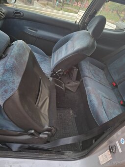 Peugeot 206 - 10