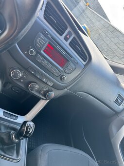 Kia Ceed kombi 1.4 benzin 6 rýchlostný - 10