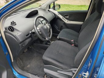 Toyota Yaris 1,4 D-4D automat - 10