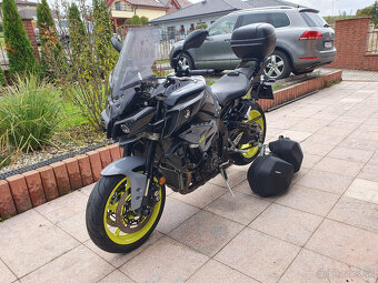 Yamaha MT10 - 10
