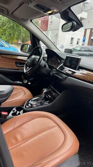 BMW 218d Active Tourer Luxury line - 10