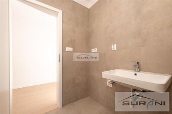 Krásny 2-izbový byt s predzáhradkou 73 m2 a parkovaním v... - 10