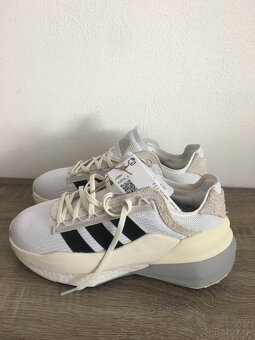 adidas  40 - 10