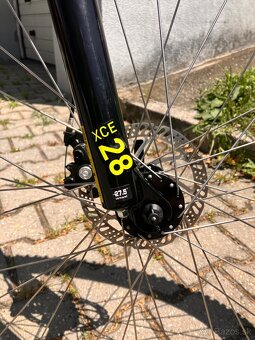 Cube aim 16 Horsky bicykel - 16” 27.5 S - 10