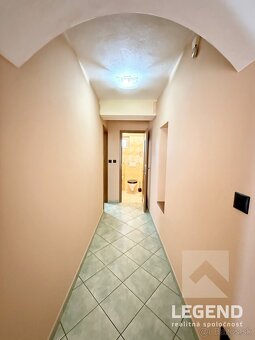 Veľký dom 5i+1 RD v Krajnom - 455m2, garáž, veľká terasa - 10