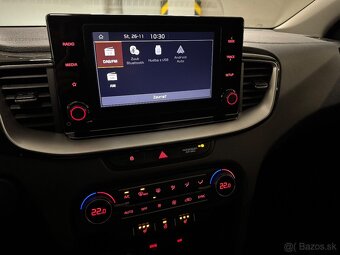 Kia Ceed SW 1,5 T-GDI 117KW(159ps) 2022, Led, combi - 10