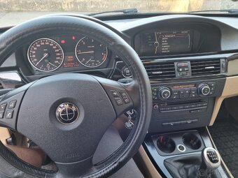 BMW e91 318d 2011 - 10