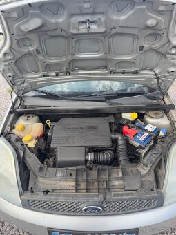 Ford Fiesta - 10