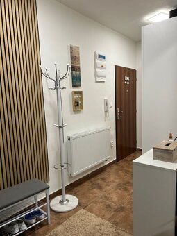 NOVÁ CENA-2izb.byt,terasa,komplet zariadený - 10