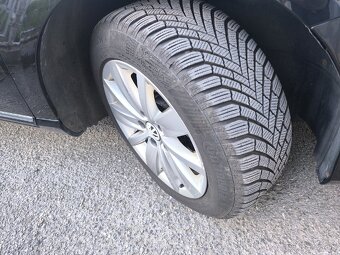 Predám Passat B7 2.0 TDI 103kw DSG (automat), nová STK - 10