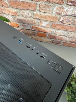 Ryzen 7 5800X3D\32GB\RTX 4070\SSD\850W Zdroj - 10