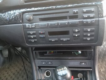 Rozpredám BMW e46 318d facelift - 10