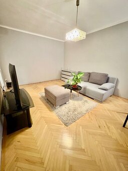 SEVER - BOŽENY NEMCOVEJ 1 IZBOVÝ BYT 40 M2 PO REKONŠTRUKCII, - 10