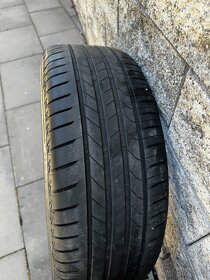 Bridgestone letne pneumatiky 235/50 r20 - 10