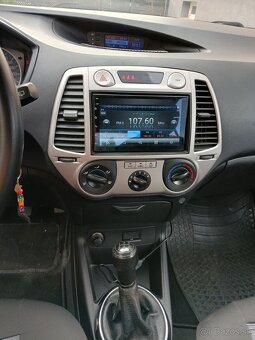 Hyundai i20 1.2 benzín LPG - prvý majiteľ - 10