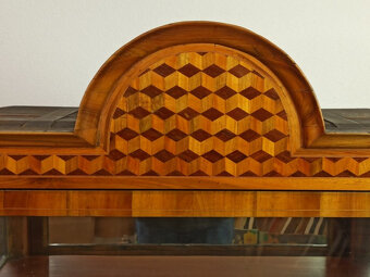 Vitríny ,knihovničky Biedermeier 19storočie - 10