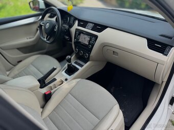 ŠKODA OCTAVIA III 2.0 TDI MANUÁL - 10