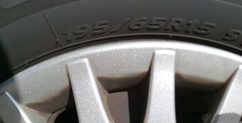 Volkswagen Golf IV 1,4i 16V 55KW kód:AHW - 10