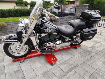 Suzuki Intruder VL 1500LC - 10