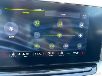 Škoda Octavia Combi 2.0 TDI SCR Style DSG Panorama - 10